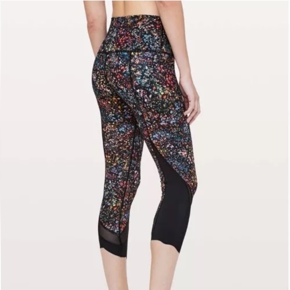 Lululemon Wunder Under Crop II Leggings Flowerescent Multi Luxtreme Size 6/8 *C4